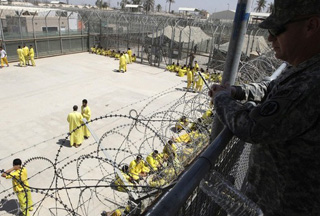 US military still holding 9,000 Iraqi prisoners